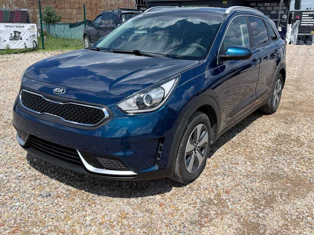 Фото 2018 Kia Niro