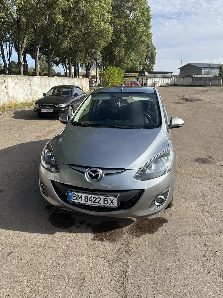 Фото 2011 Mazda 2