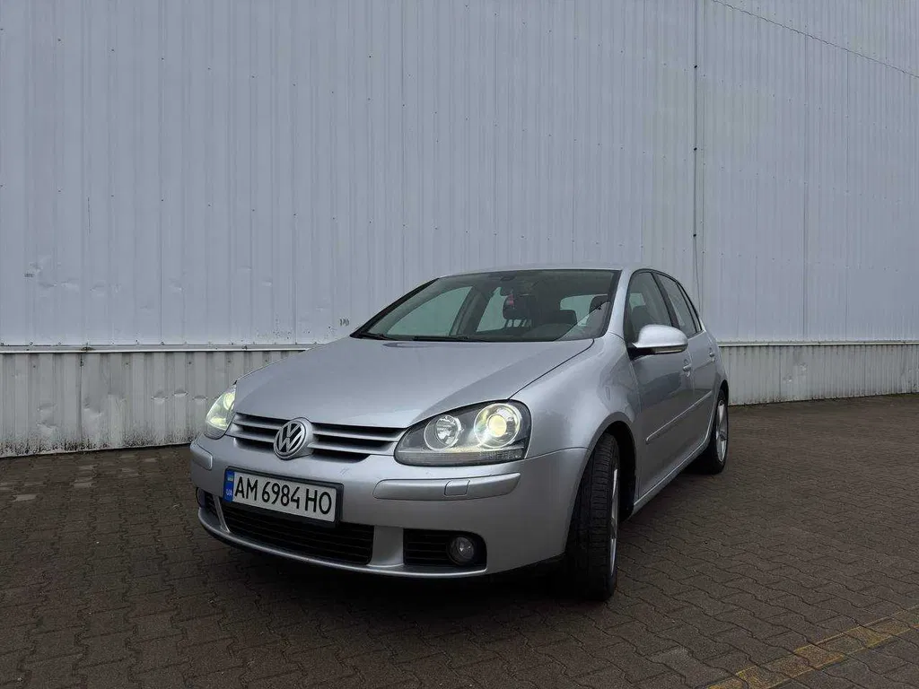 Фото 2005 Volkswagen Golf