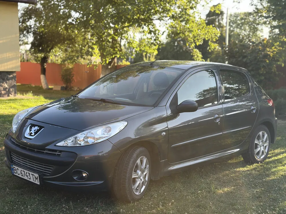 Фото 2012 Peugeot 206