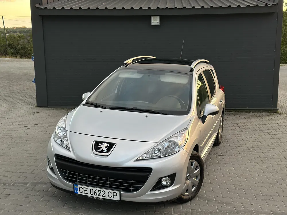 Фото 2012 Peugeot 207