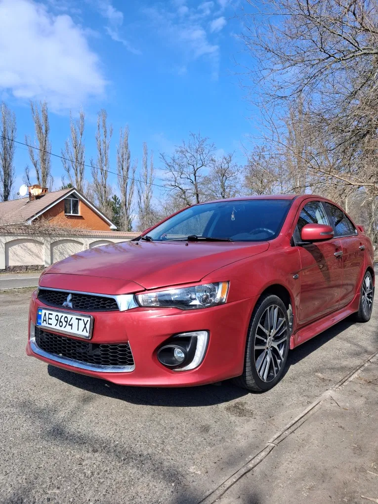 Фото 2015 Mitsubishi Lancer