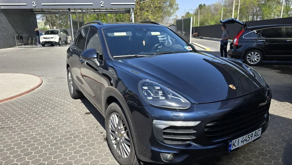 Фото 2016 Porsche Cayenne