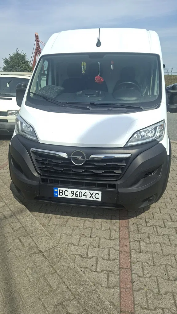 Фото 2022 Opel Movano