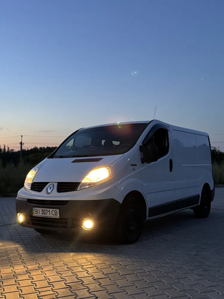 Фото 2010 Renault Trafic