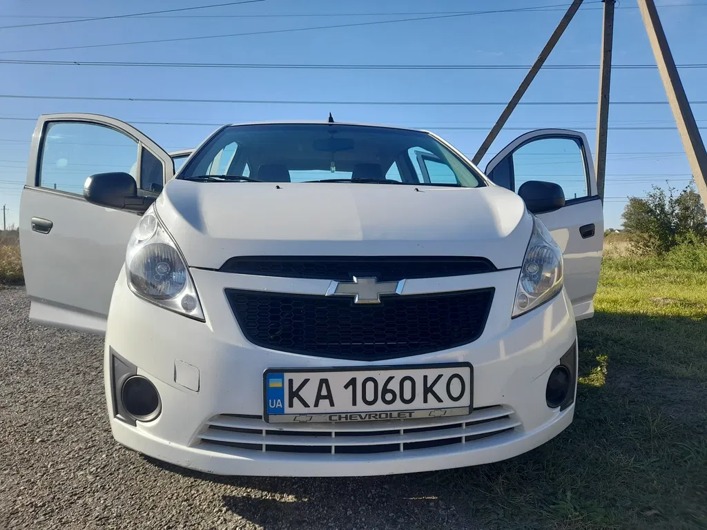 Фото 2011 Chevrolet Spark