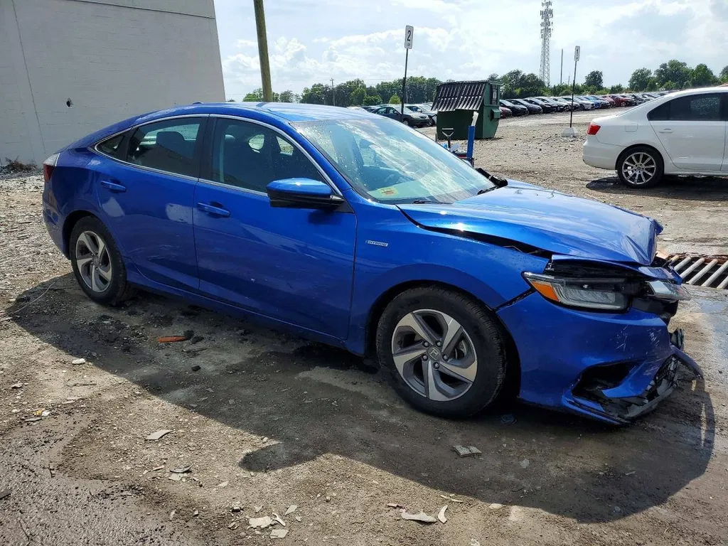 Фото 2019 Honda Insight