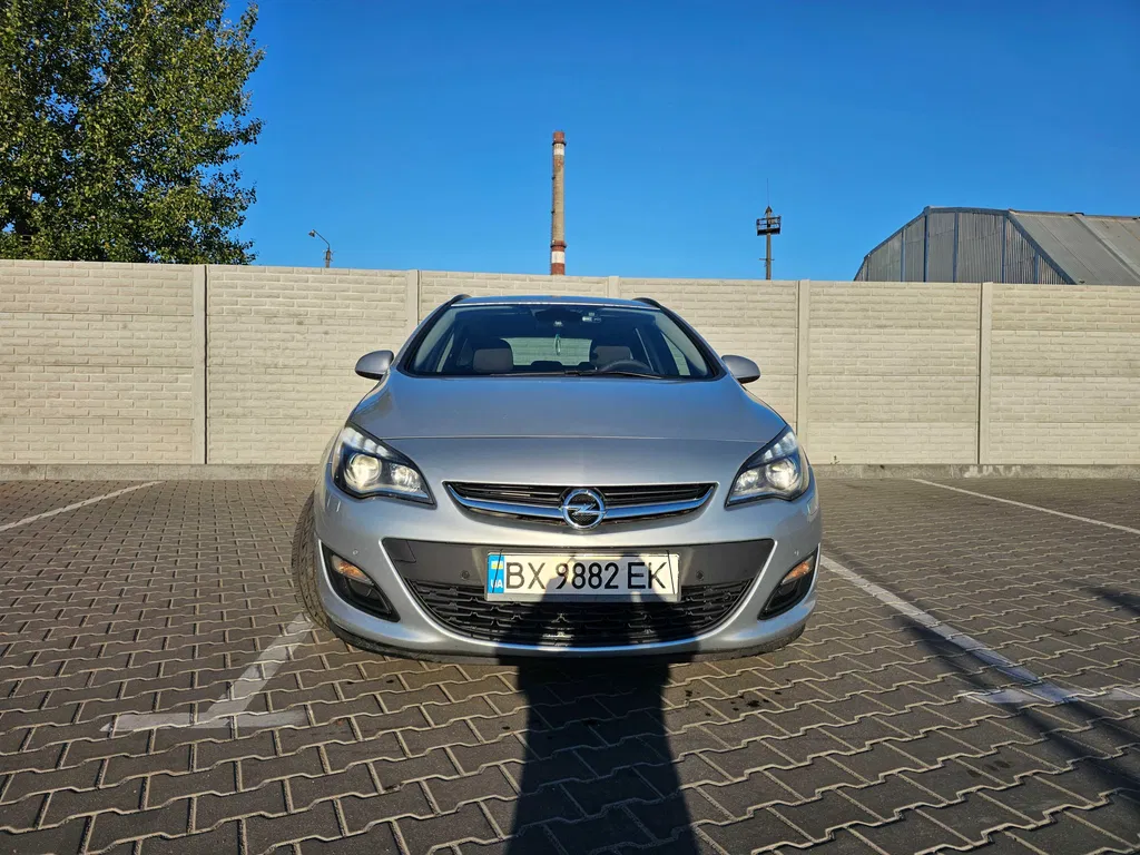 Фото 2013 Opel Astra
