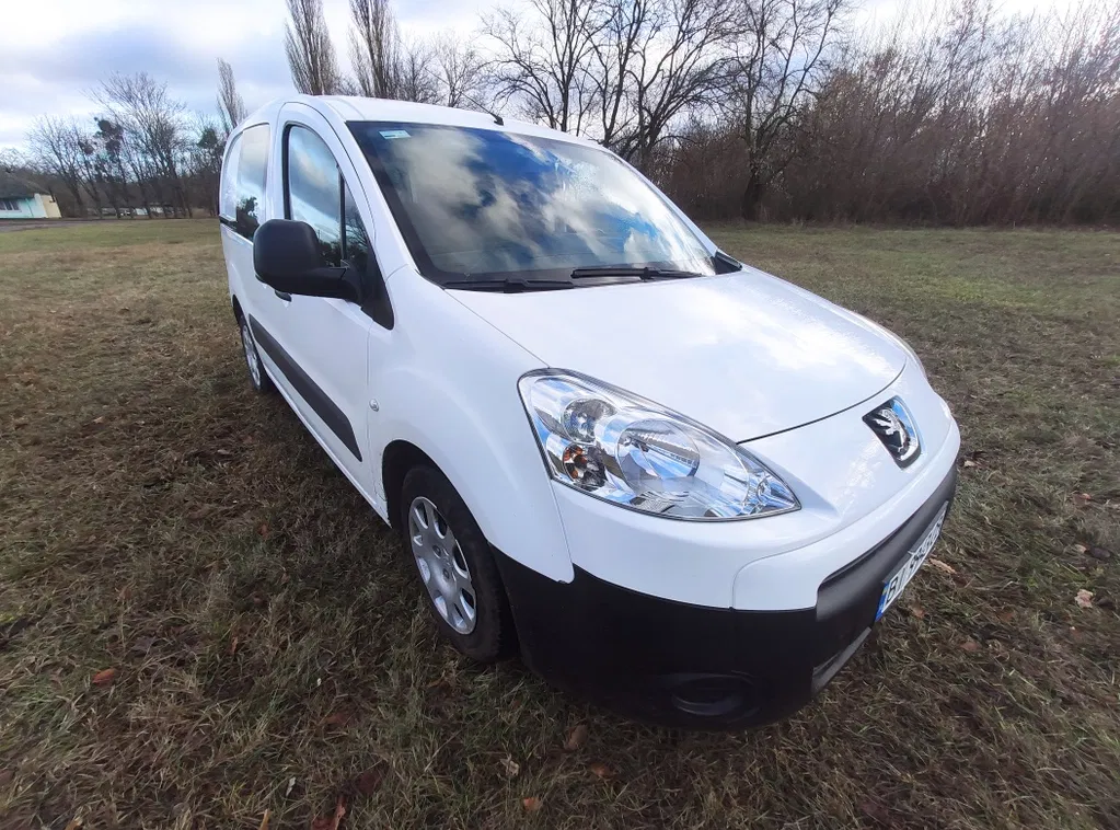 Фото 2012 Peugeot Partner