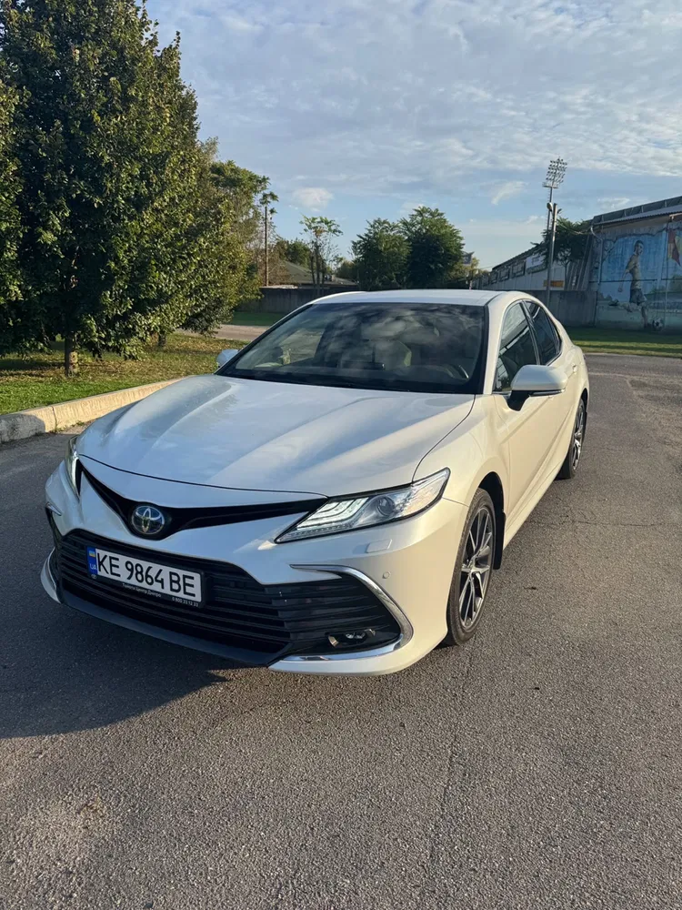 Фото 2021 Toyota Camry