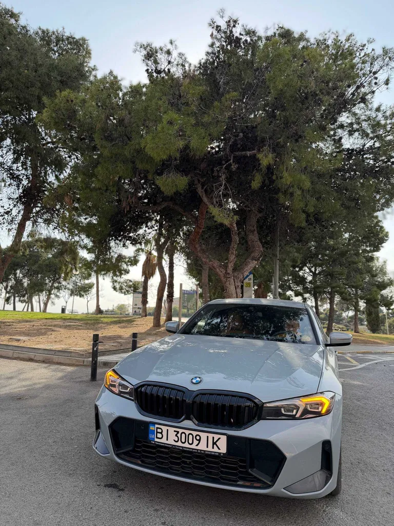 Фото 2025 BMW 3 серія