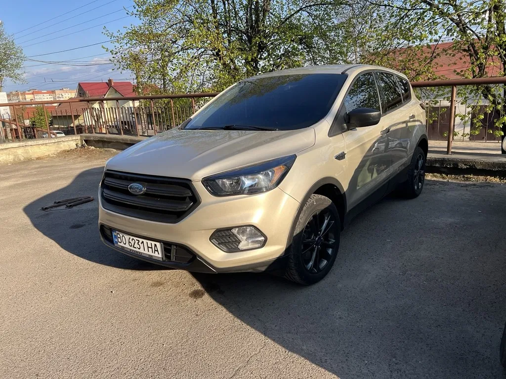 Фото 2018 Ford Escape