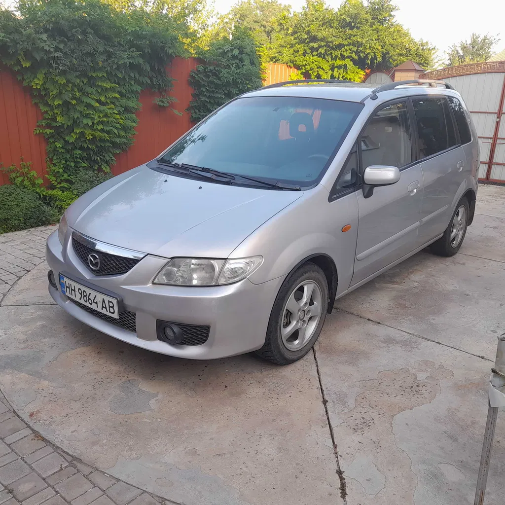 Фото 2003 Mazda 2