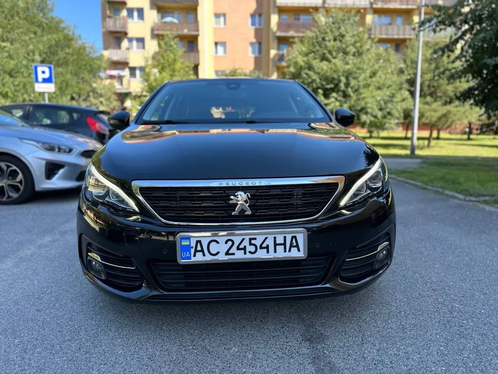 Фото 2017 Peugeot 308
