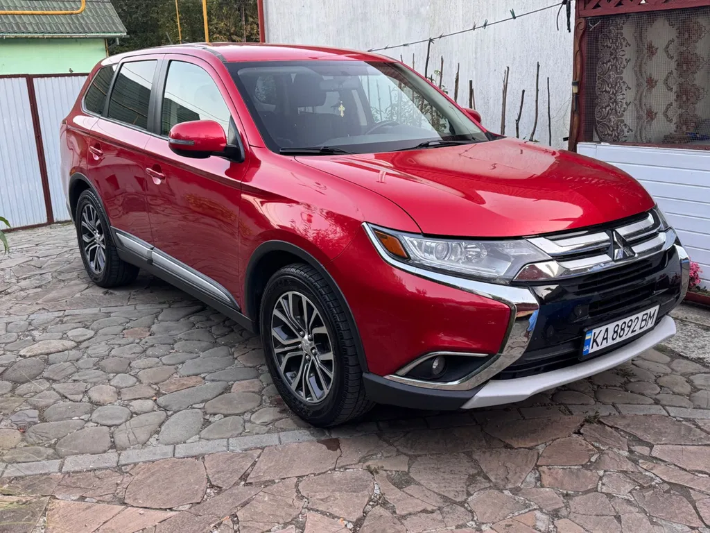 Фото 2015 Mitsubishi Outlander