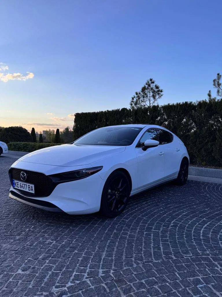 Фото 2022 Mazda 3
