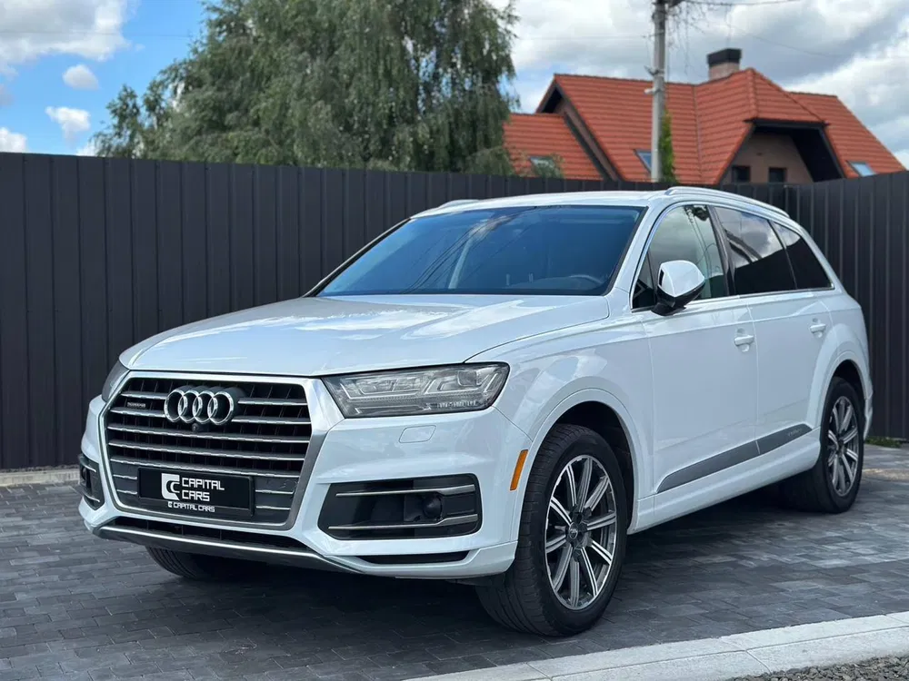 Фото 2016 Audi Q7