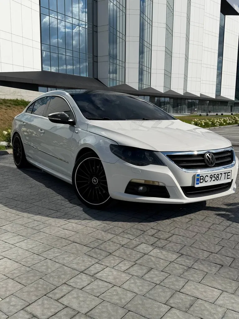 Фото 2012 Volkswagen Passat CC