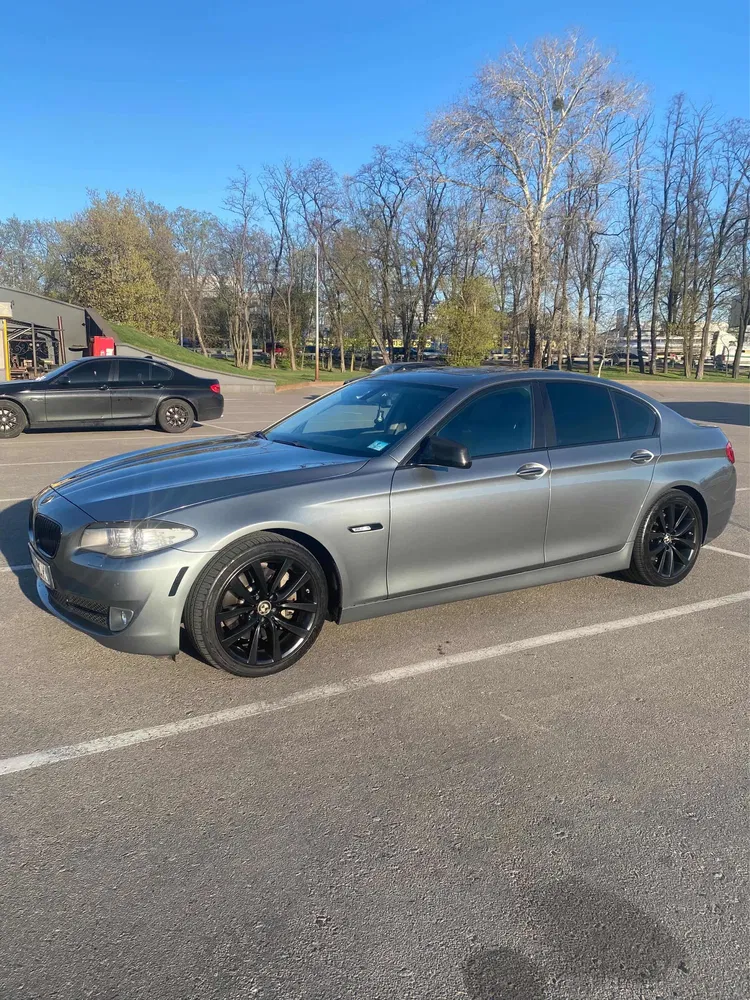 Фото 2011 BMW 5 серія