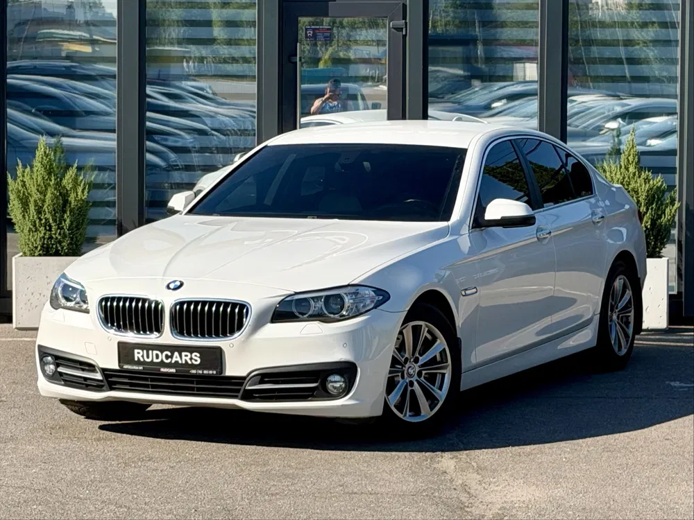 Фото 2016 BMW 5 серія