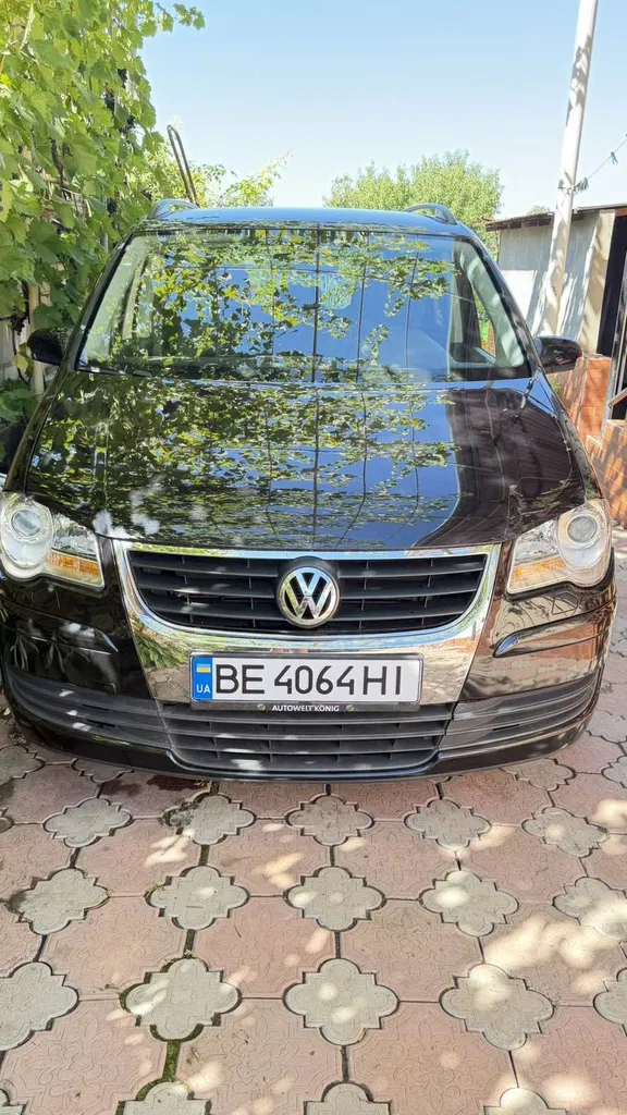 Фото 2009 Volkswagen Touran