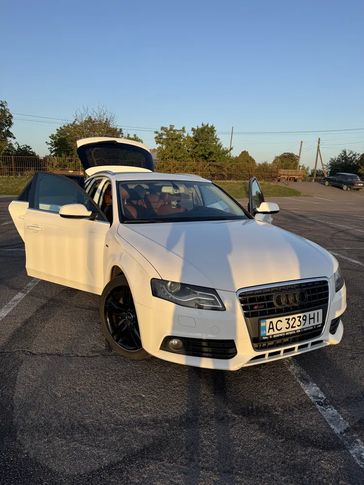 Фото 2009 Audi A4