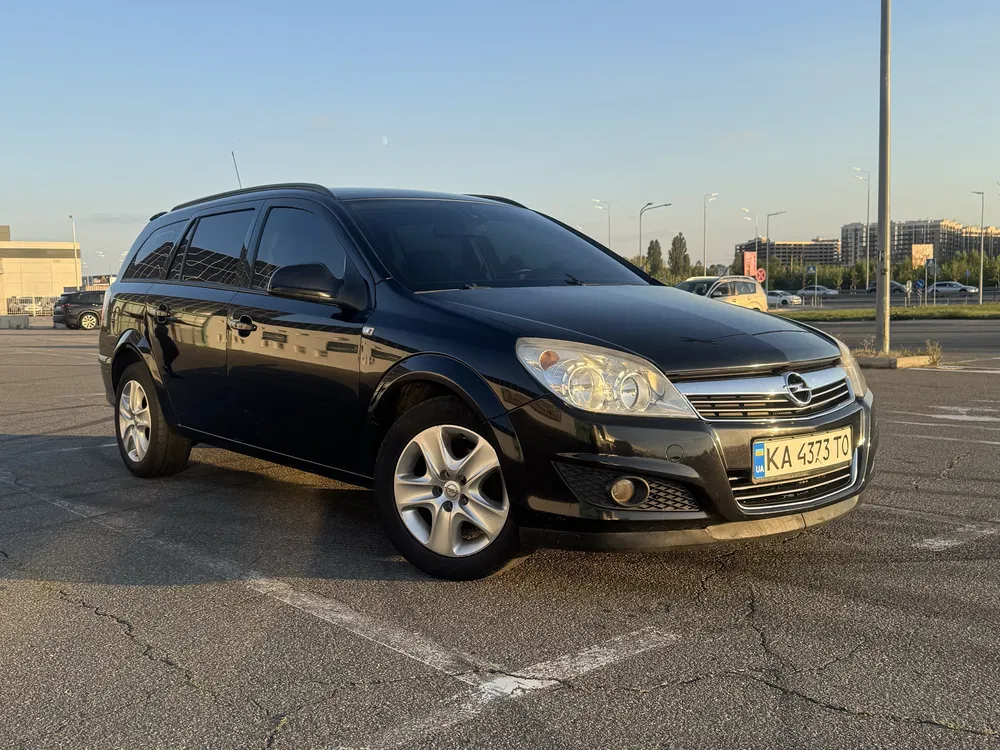 Фото 2009 Opel Astra