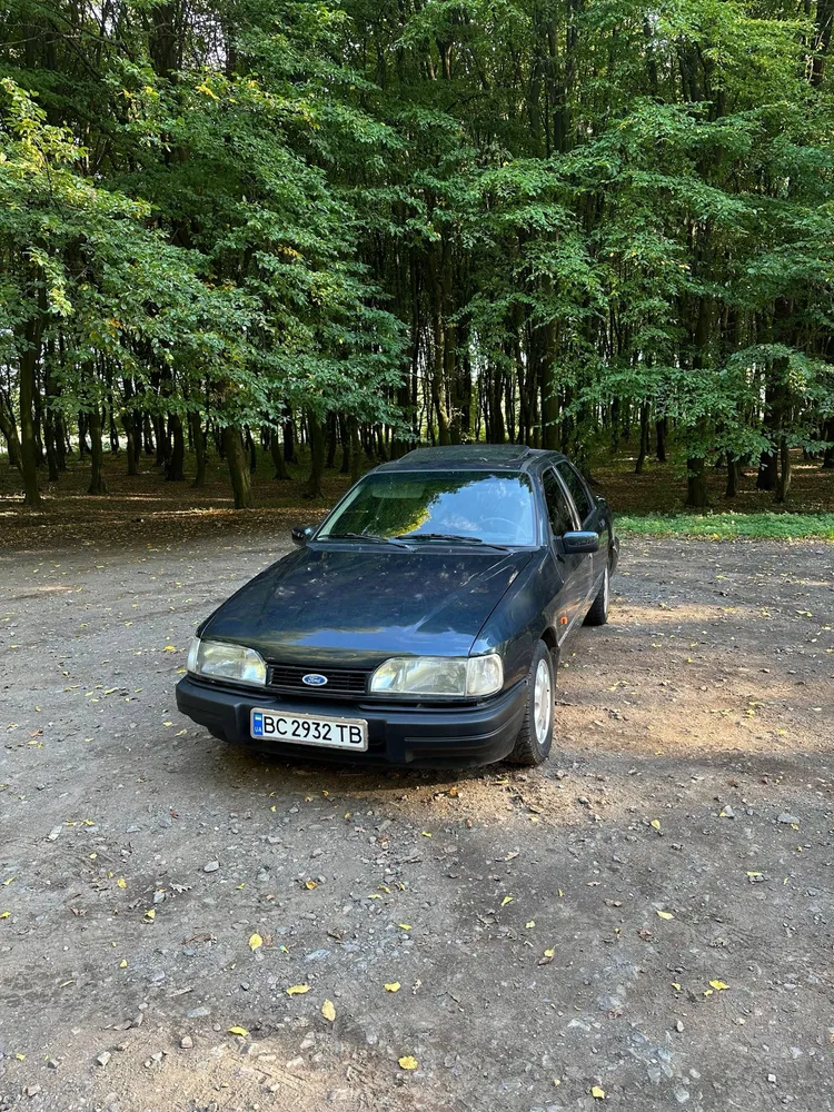 Фото 1992 Ford Sierra