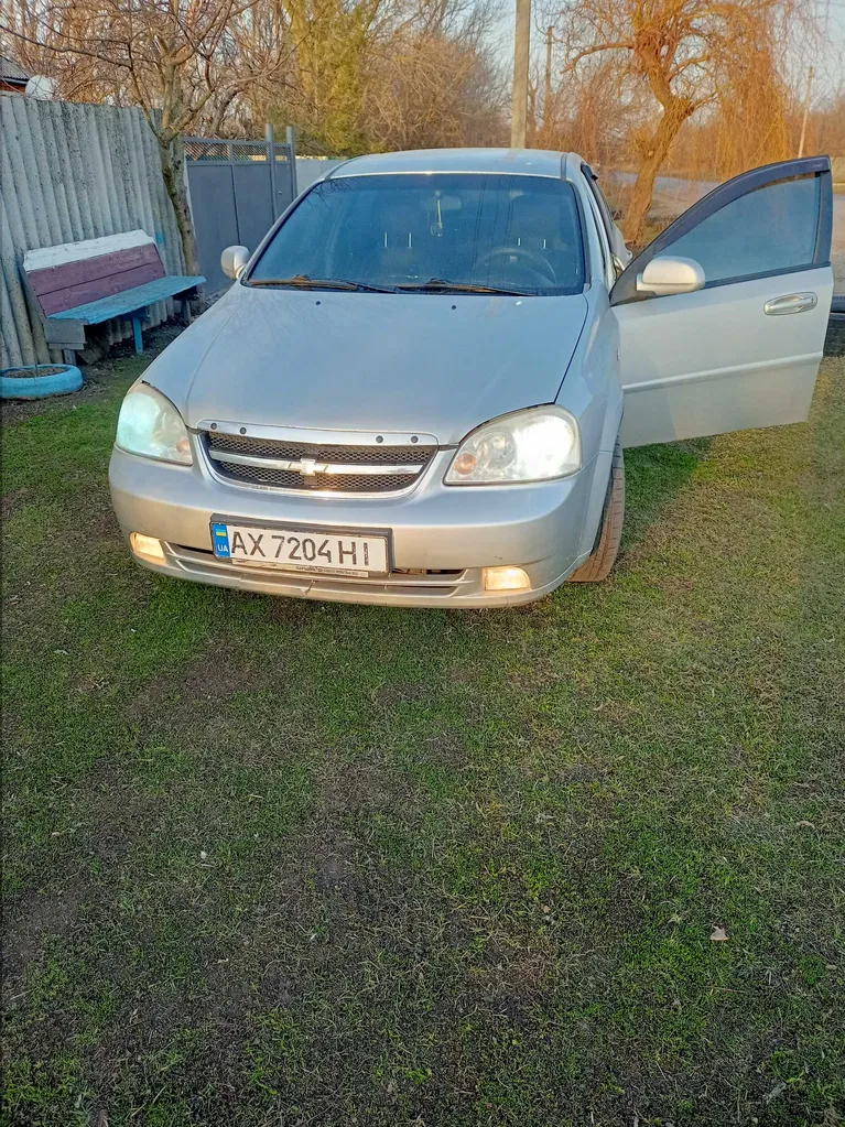 Фото 2005 Chevrolet Lacetti