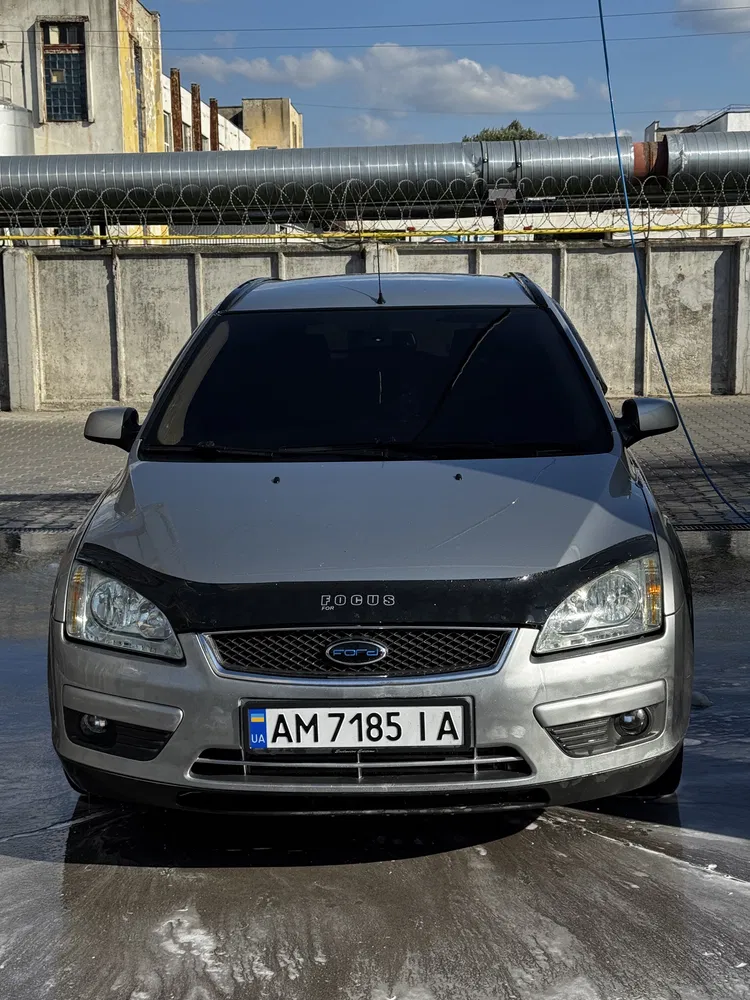 Фото 2005 Ford Focus