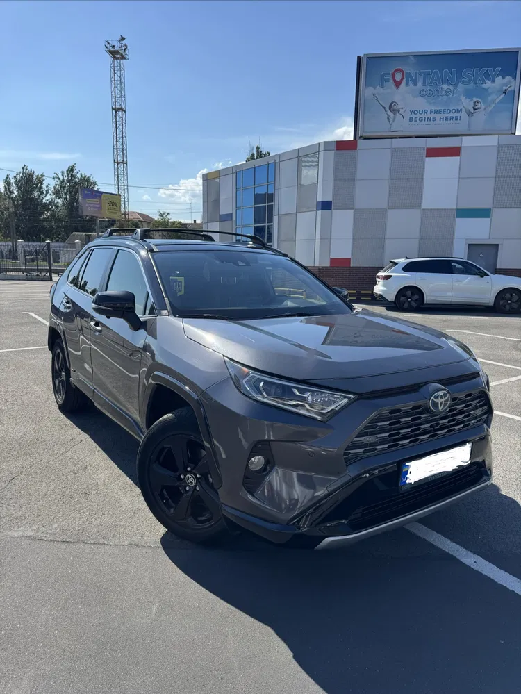Фото 2021 Toyota RAV 4