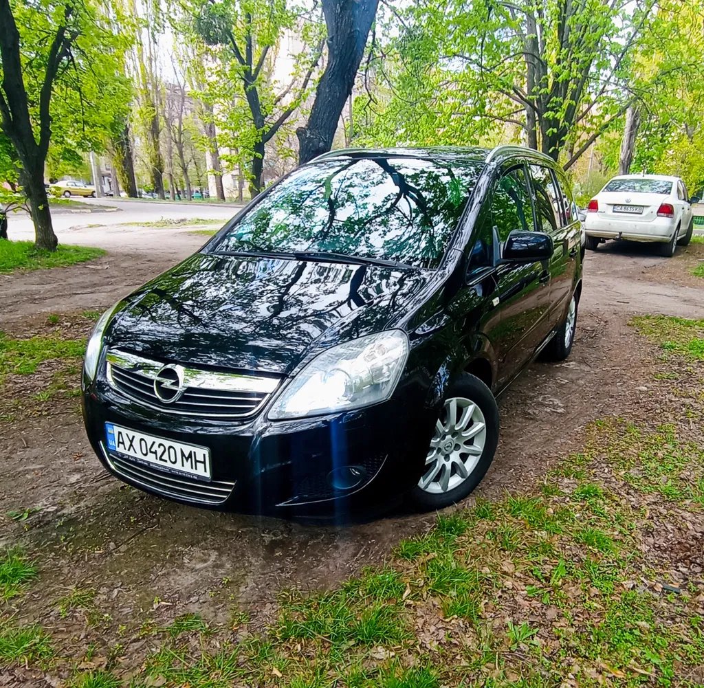 Фото 2009 Opel Zafira