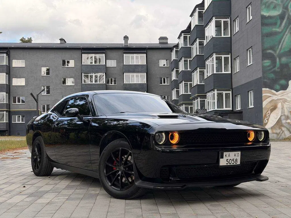 Фото 2018 Dodge Challenger