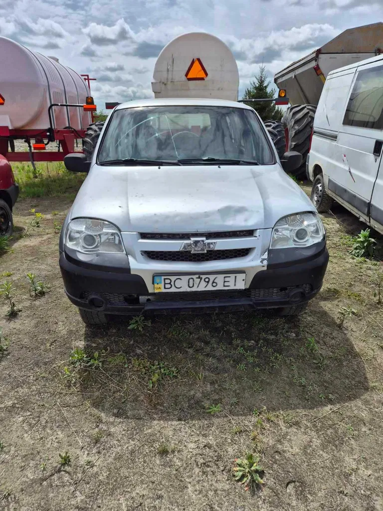 Фото 2011 Chevrolet Niva