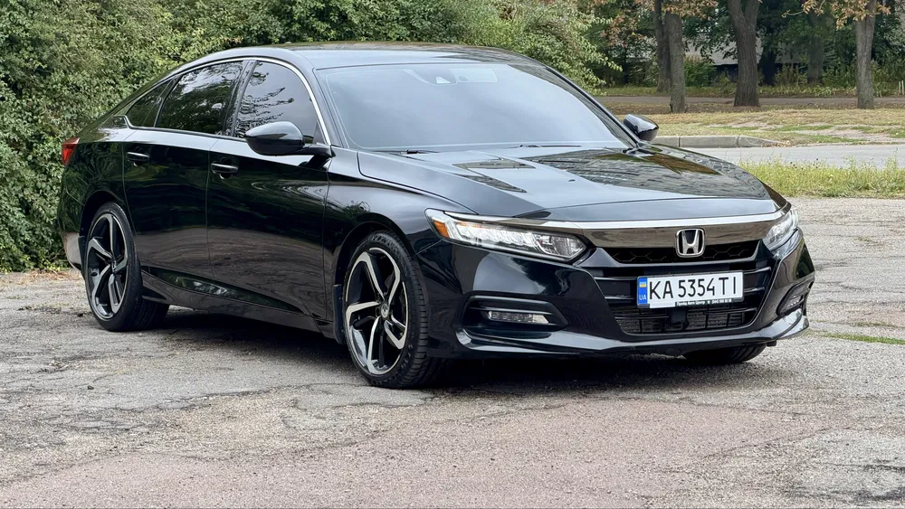 Фото 2018 Honda Accord