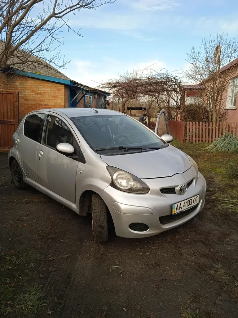 Фото 2011 Toyota Aygo