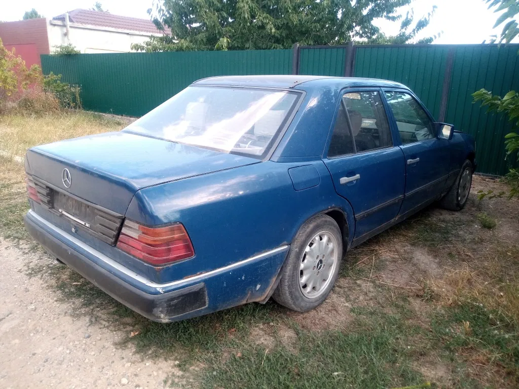 Фото 1997 Mercedes-Benz 200