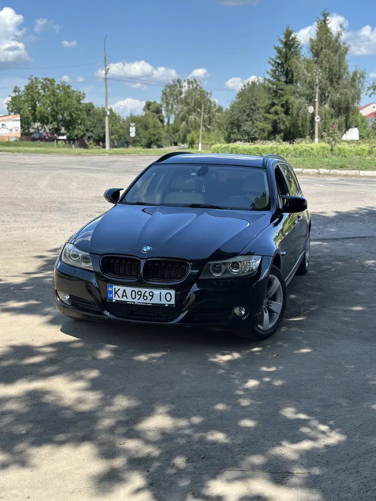 Фото 2010 BMW 3 серія