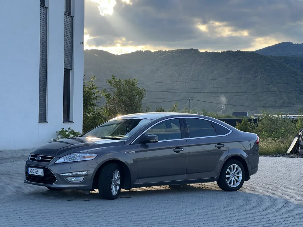Фото 2012 Ford Mondeo