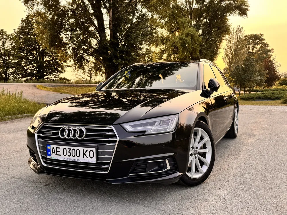 Фото 2016 Audi A4
