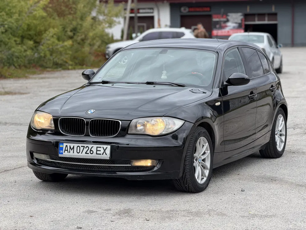 Фото 2009 BMW 1 серія