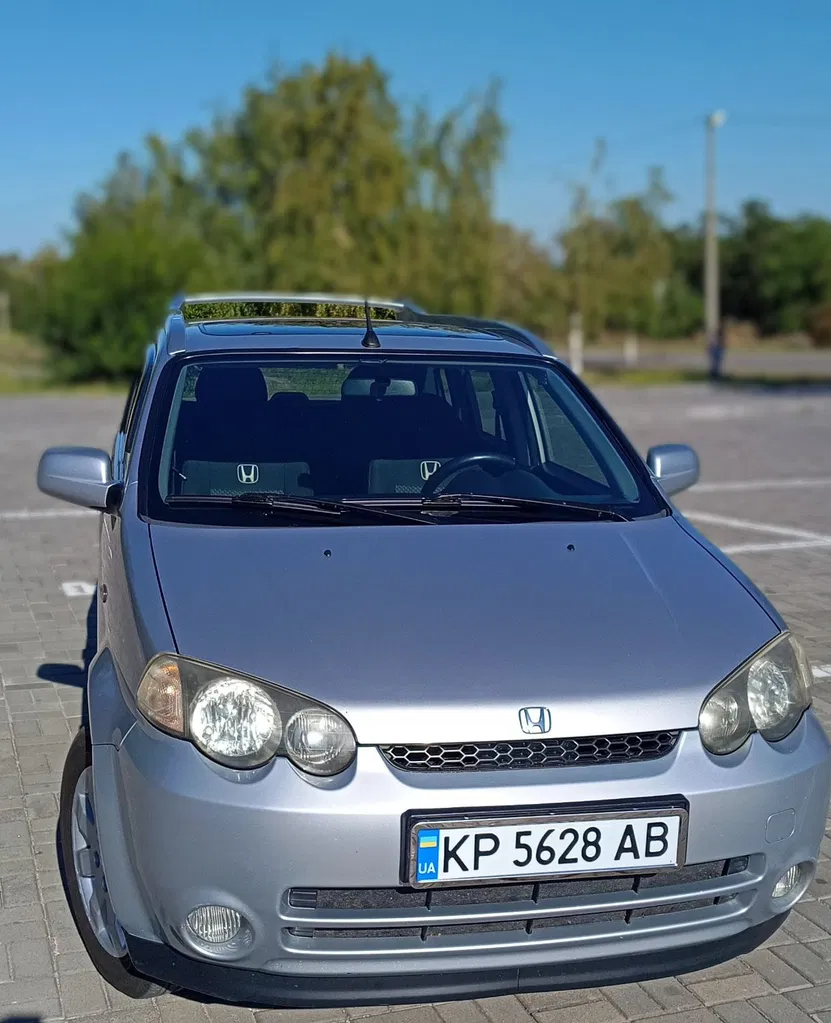 Фото 2004 Honda HR-V