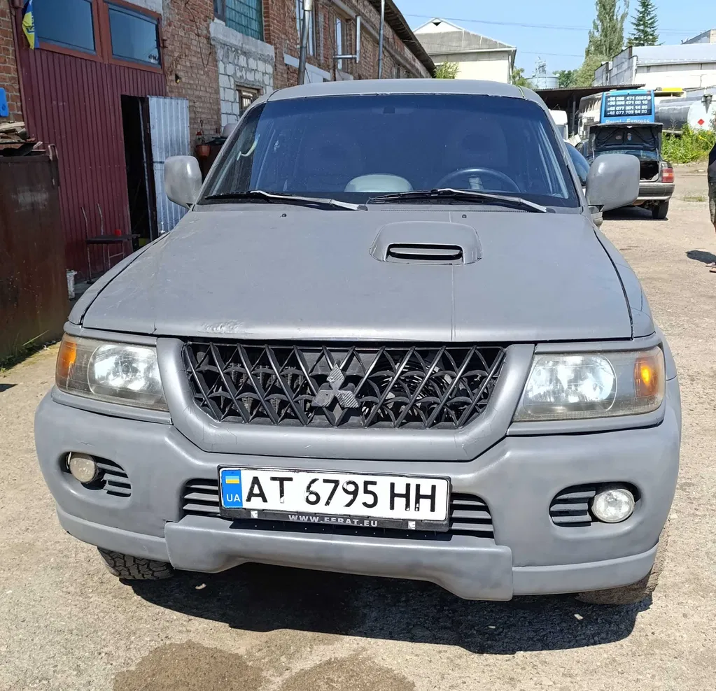Фото 2003 Mitsubishi Pajero Sport