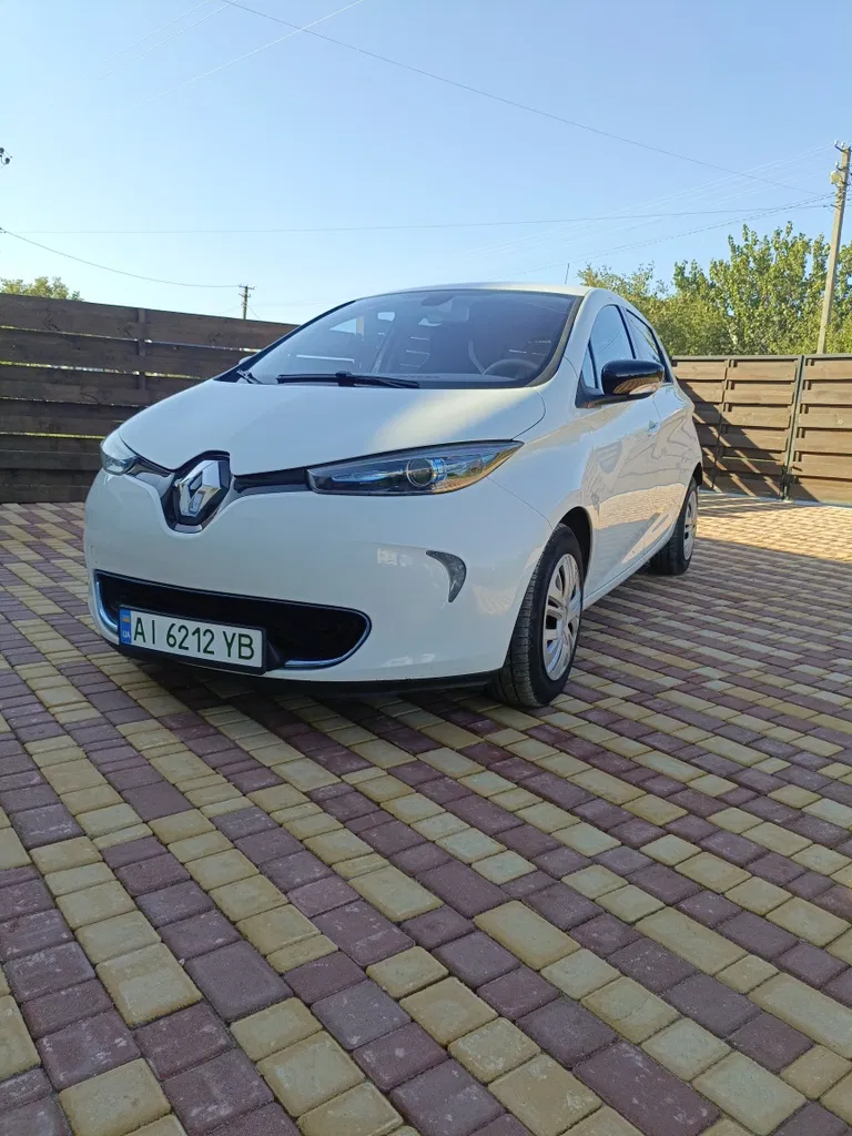 Фото 2013 Renault zoe