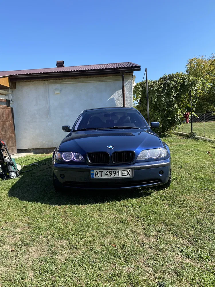 Фото 2004 BMW 3 серія