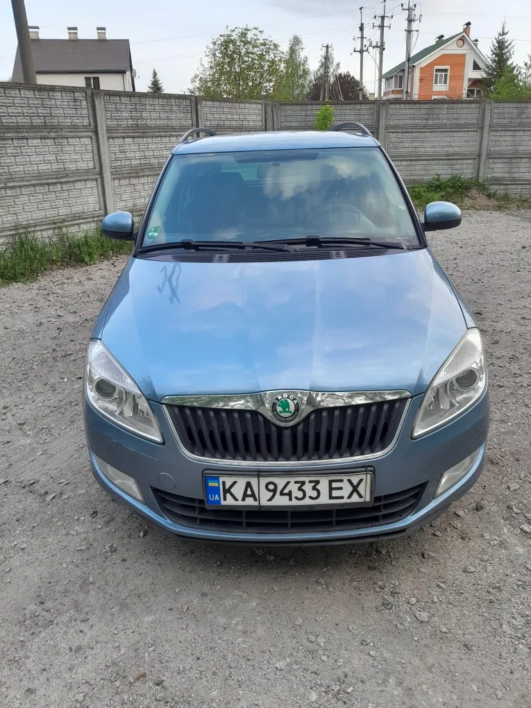 Фото 2011 Skoda Fabia