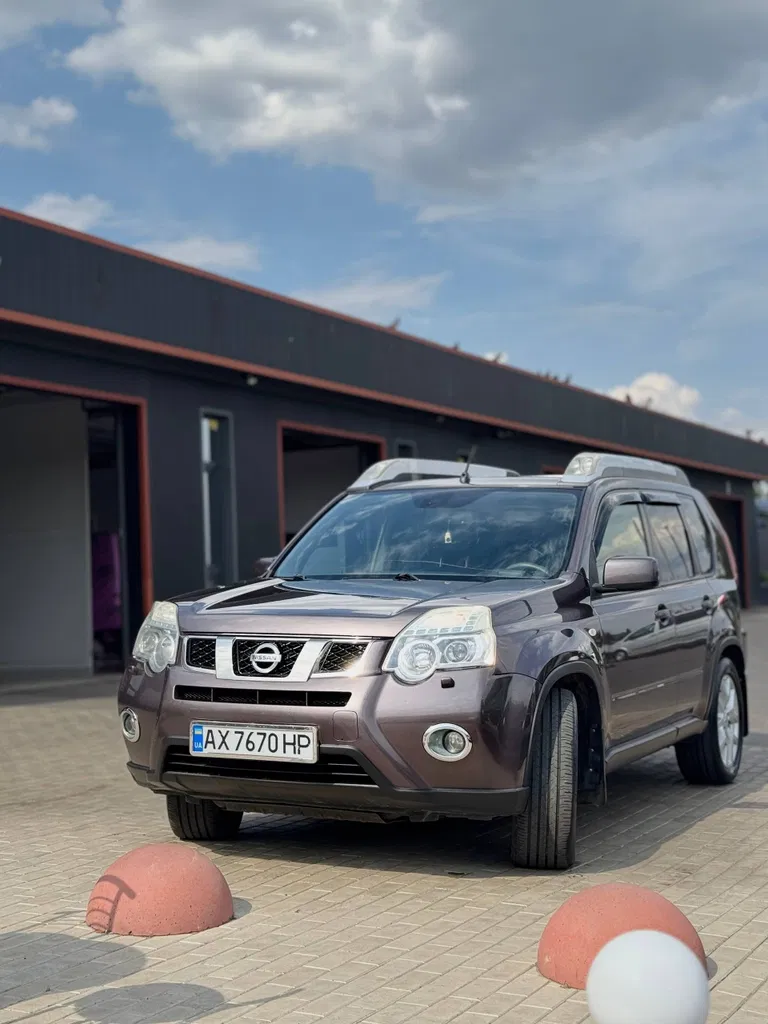 Фото 2010 Nissan X-Trail