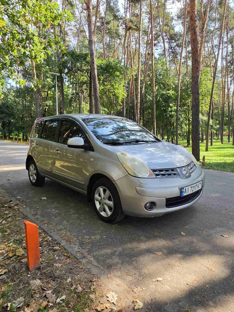 Фото 2007 Nissan Note
