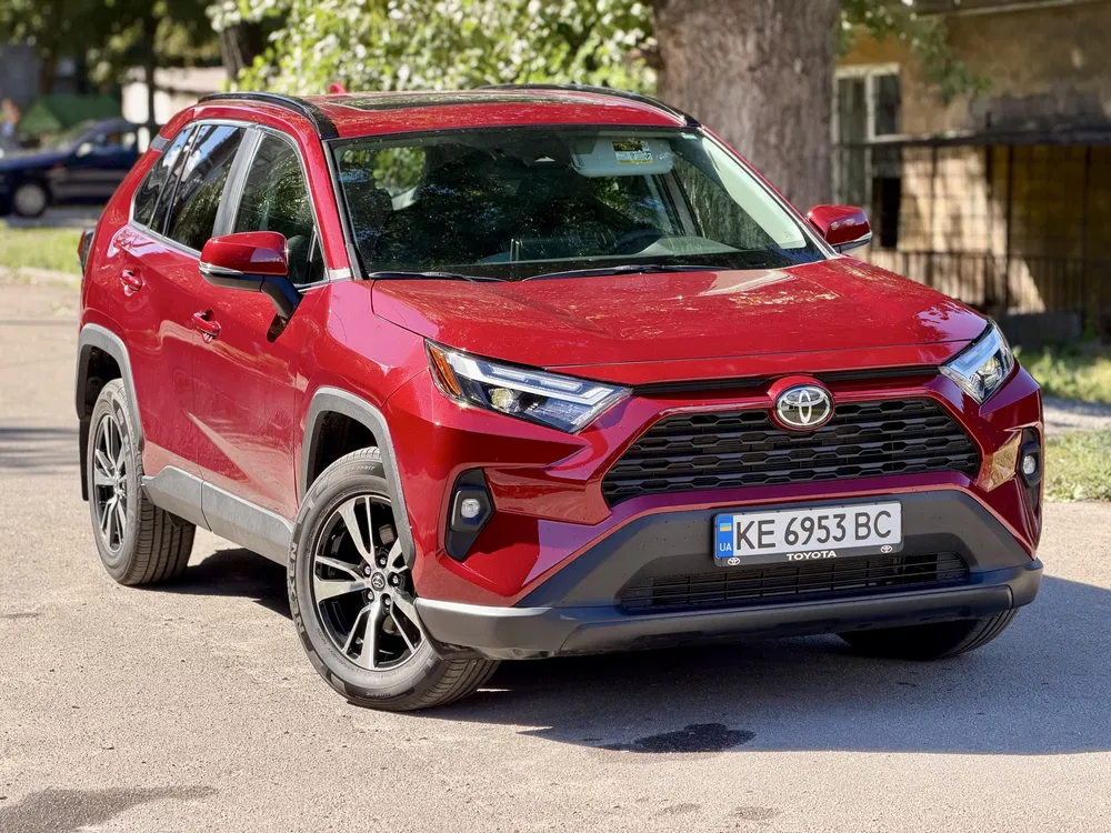 Фото 2025 Toyota RAV 4