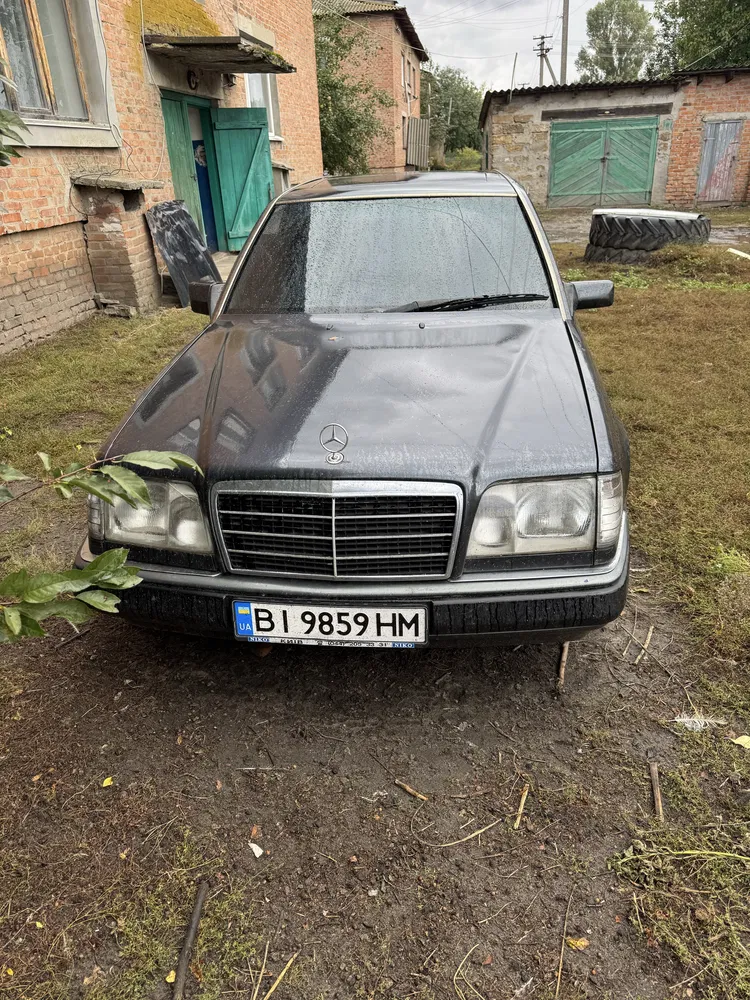 Фото 1994 Mercedes-Benz W124